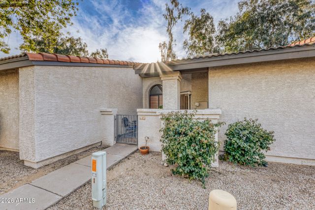 1718 S LONGMORE -- 68, Mesa, AZ 85202