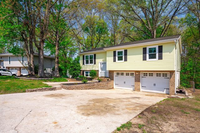 1419 N Winer Drive, Soddy Daisy, TN 37379