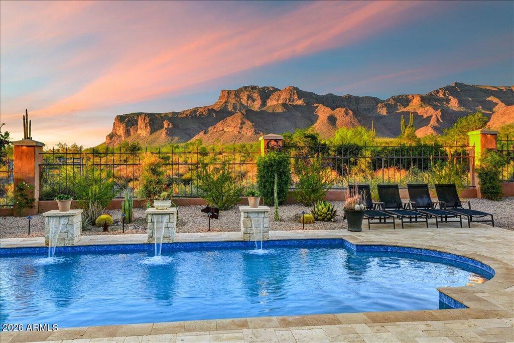 Image 2 of property listing at 8296 E SUNSET VIEW Drive, Gold Canyon, AZ 85118