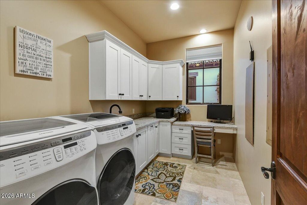 Image 28 of property listing at 8296 E SUNSET VIEW Drive, Gold Canyon, AZ 85118