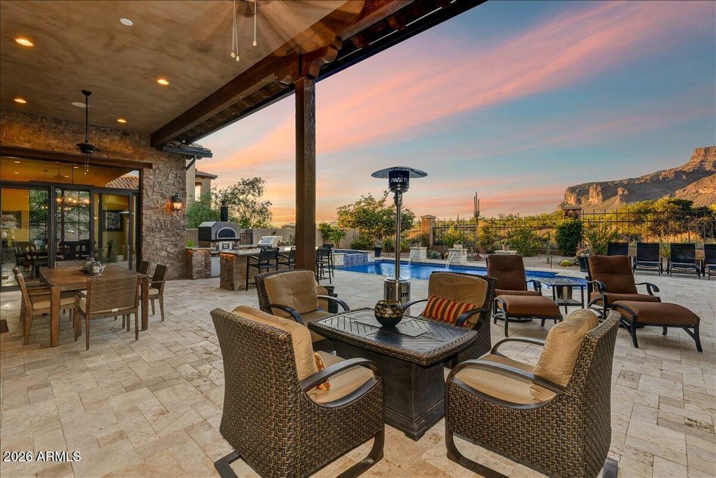 Image 3 of property listing at 8296 E SUNSET VIEW Drive, Gold Canyon, AZ 85118