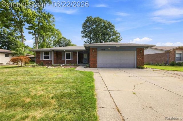 6874 Little Creek Drive, Troy, MI 48085