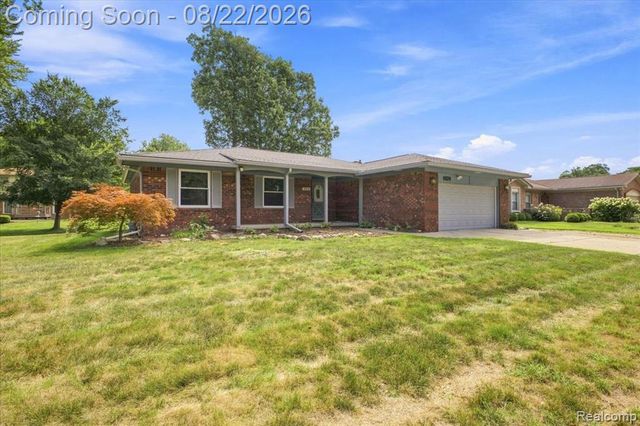 6874 Little Creek Drive, Troy, MI 48085