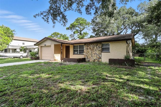 8035 GULF WAY, Hudson, FL 34667