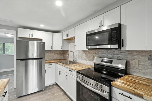 8035 GULF WAY, Hudson, FL 34667