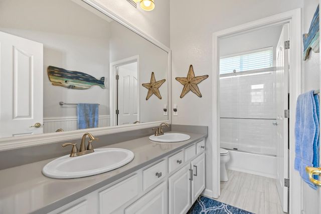 588 Bob Way, Ripon, CA 95366