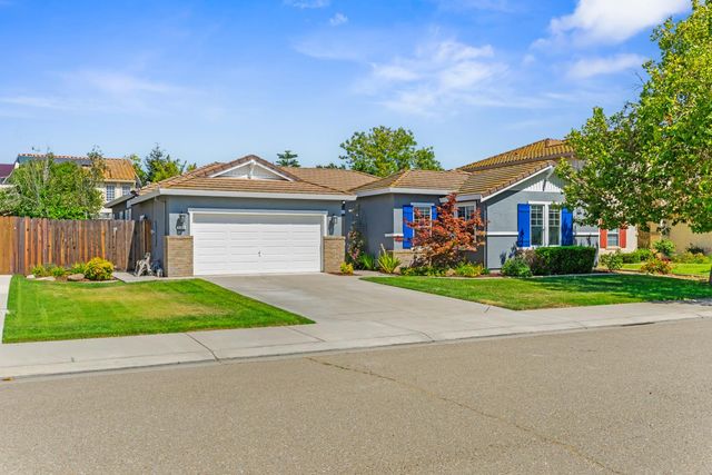 588 Bob Way, Ripon, CA 95366