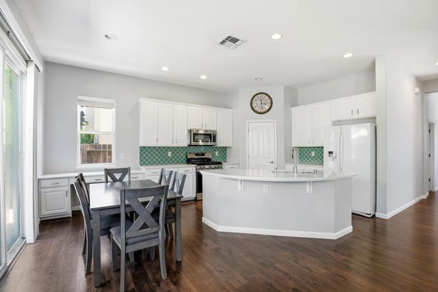 588 Bob Way, Ripon, CA 95366