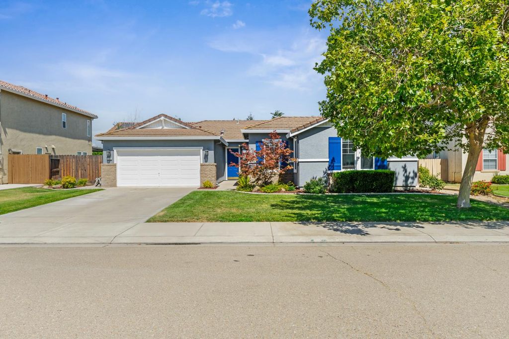 588 Bob Way, Ripon, CA 95366