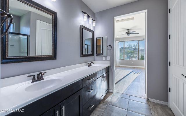 5846 S Clonmellon Avenue, Tucson, AZ 85747