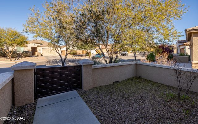 5846 S Clonmellon Avenue, Tucson, AZ 85747