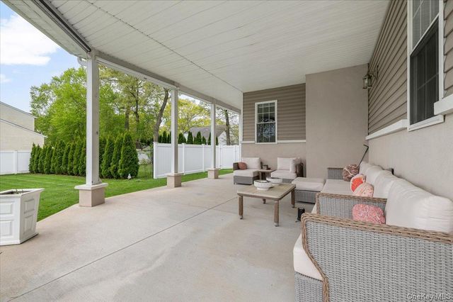 8 Manhattan Avenue, Centereach, NY 11720