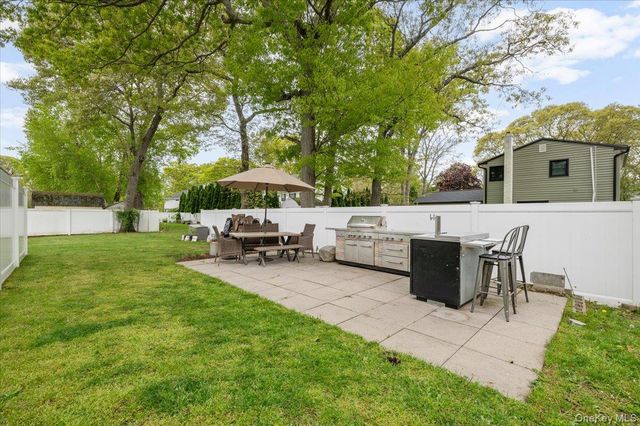 8 Manhattan Avenue, Centereach, NY 11720