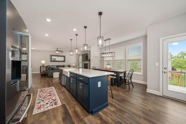288 Mahogany Lane, Commercial Point, OH 43116