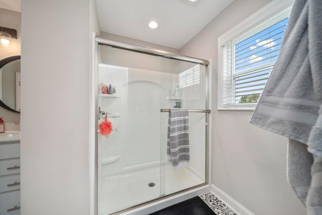 288 Mahogany Lane, Commercial Point, OH 43116