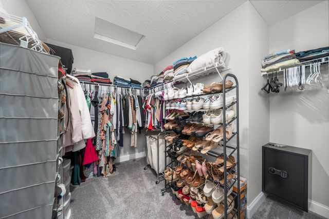 288 Mahogany Lane, Commercial Point, OH 43116
