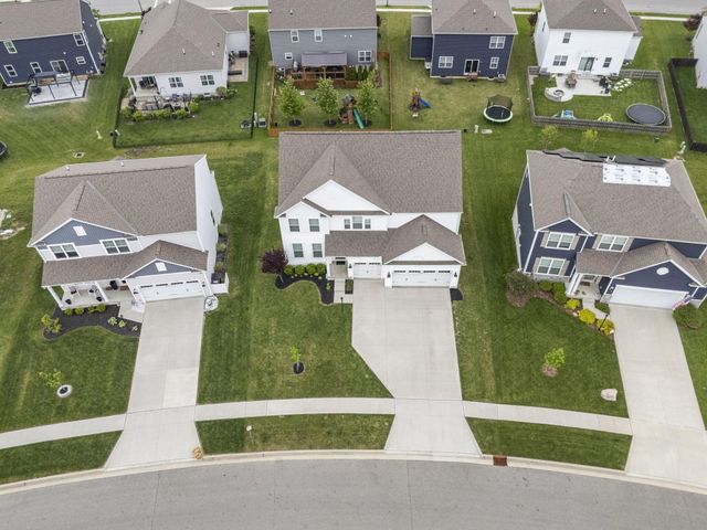 288 Mahogany Lane, Commercial Point, OH 43116