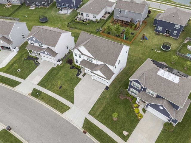 288 Mahogany Lane, Commercial Point, OH 43116