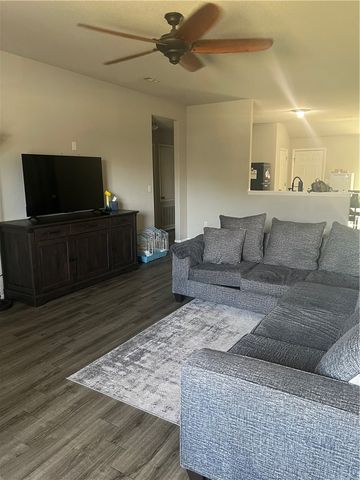 3325 Barnevelder Cove, Springdale, AR 72764