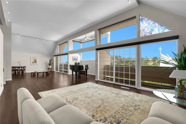 1020 De La Fuente Street, Monterey Park, CA 91754