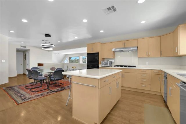 1020 De La Fuente Street, Monterey Park, CA 91754