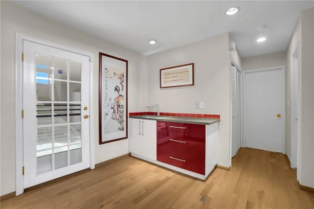 1020 De La Fuente Street, Monterey Park, CA 91754