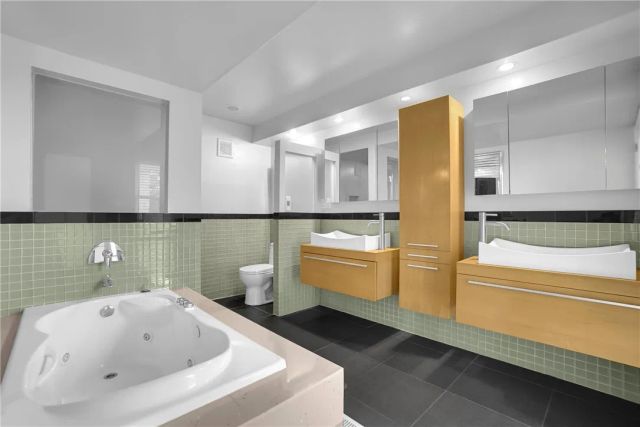 1020 De La Fuente Street, Monterey Park, CA 91754