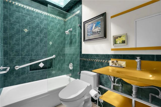 1020 De La Fuente Street, Monterey Park, CA 91754