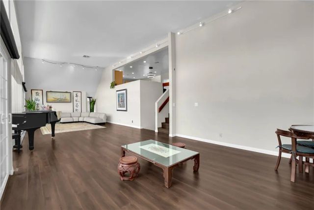 1020 De La Fuente Street, Monterey Park, CA 91754