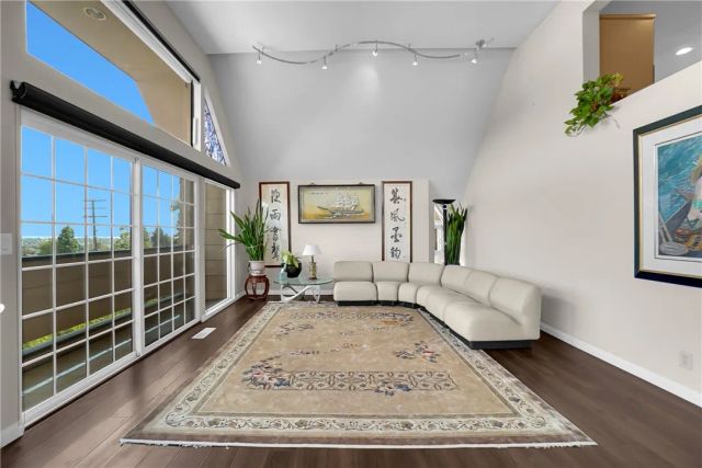 1020 De La Fuente Street, Monterey Park, CA 91754