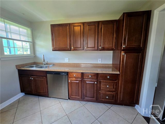 309 E 58th Street, Savannah, GA 31405