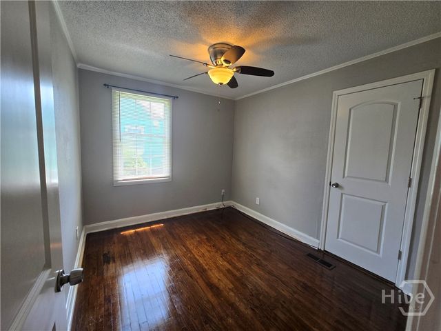 309 E 58th Street, Savannah, GA 31405