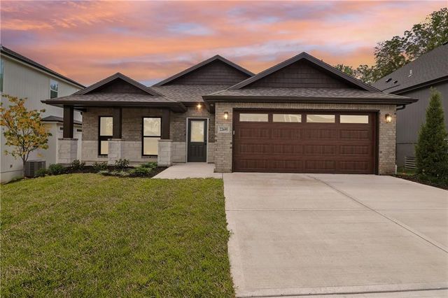 22695 W 87th Street, Lenexa, KS 66227