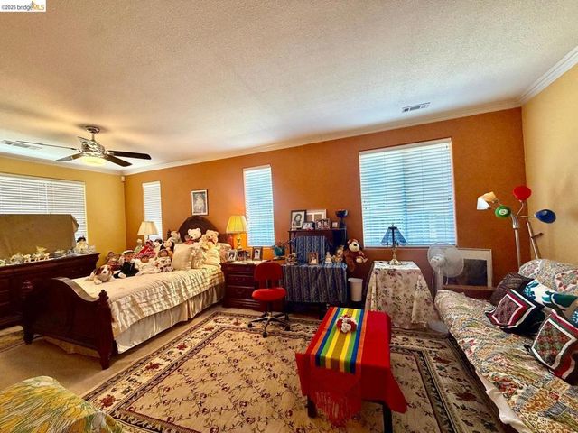 2084 Schell Mountain Way, Antioch, CA 94531