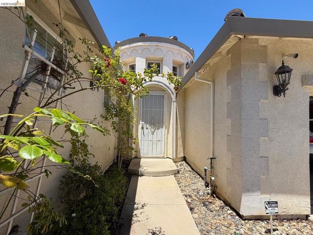 2084 Schell Mountain Way, Antioch, CA 94531