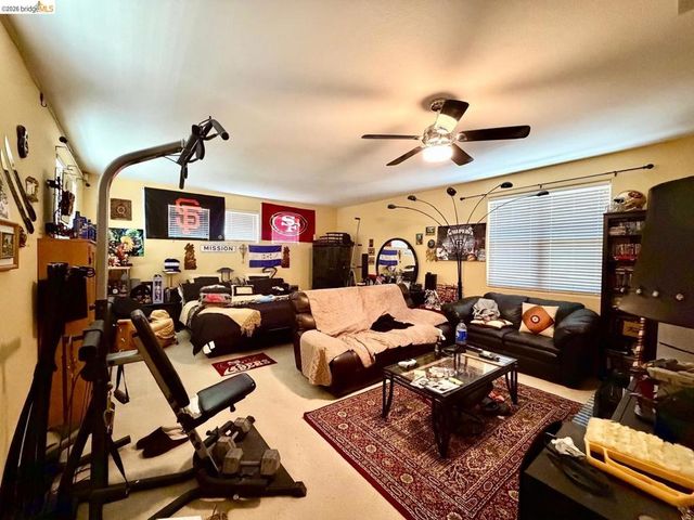 2084 Schell Mountain Way, Antioch, CA 94531