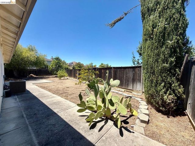 2084 Schell Mountain Way, Antioch, CA 94531