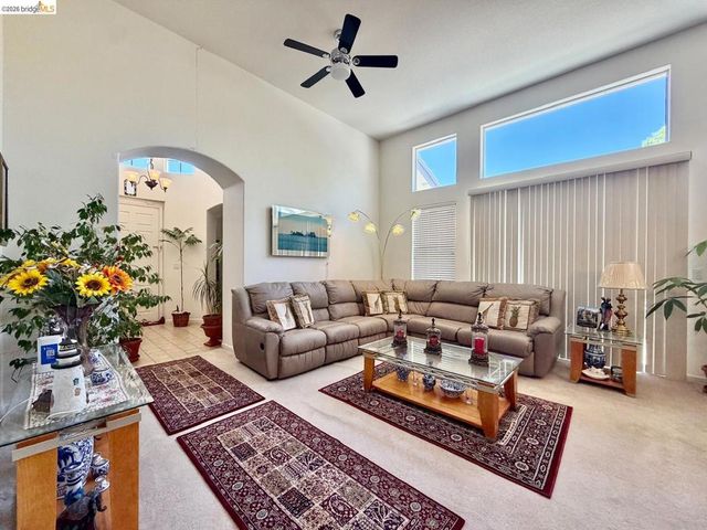 2084 Schell Mountain Way, Antioch, CA 94531