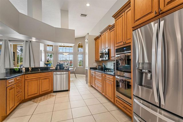 4915 TROYDALE ROAD, Tampa, FL 33615
