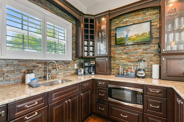 4915 TROYDALE ROAD, Tampa, FL 33615