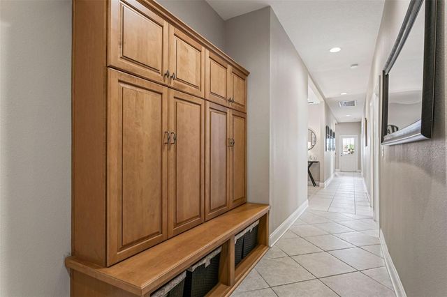 4915 TROYDALE ROAD, Tampa, FL 33615