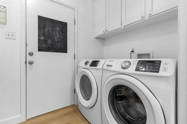 4907 Dry Oak TRL, Austin, TX 78749