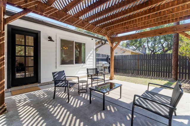 4907 Dry Oak TRL, Austin, TX 78749