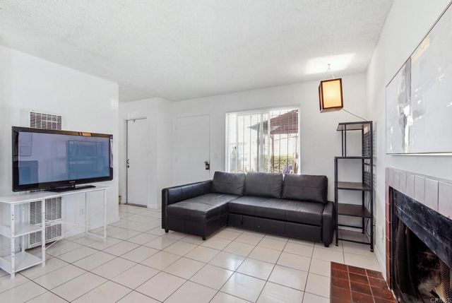 4473 Mayberry Street, San Diego, CA 92113