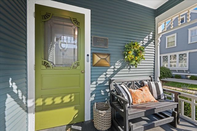 213 S 5th Street, Geneva, IL 60134