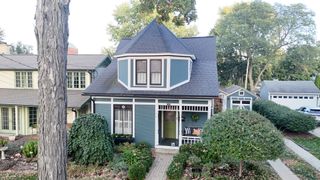 213 S 5th Street, Geneva, IL 60134