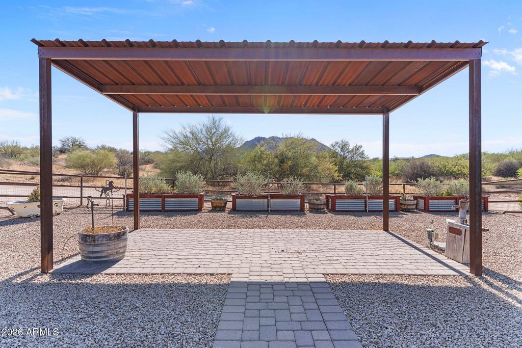Image 24 of property listing at 32905 N 140TH Street, Scottsdale, AZ 85262
