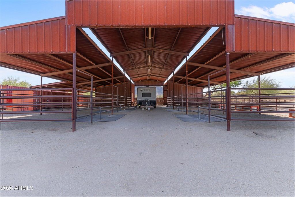 Image 28 of property listing at 32905 N 140TH Street, Scottsdale, AZ 85262