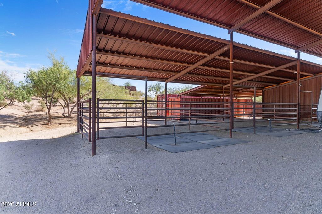 Image 29 of property listing at 32905 N 140TH Street, Scottsdale, AZ 85262