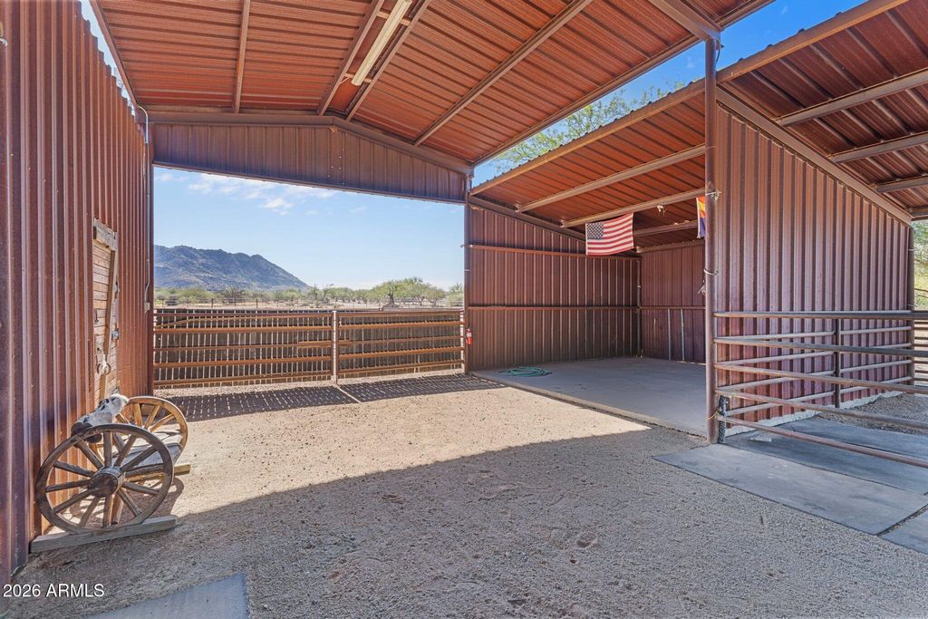 Image 30 of property listing at 32905 N 140TH Street, Scottsdale, AZ 85262